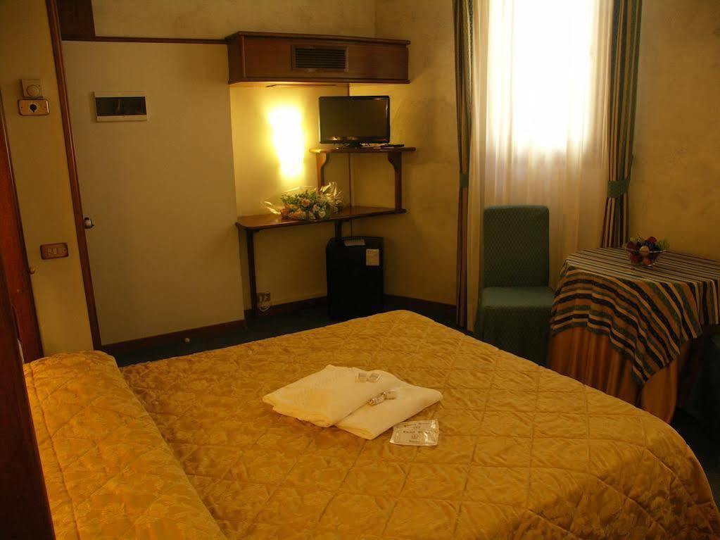 Hotel Duse Asolo Luaran gambar